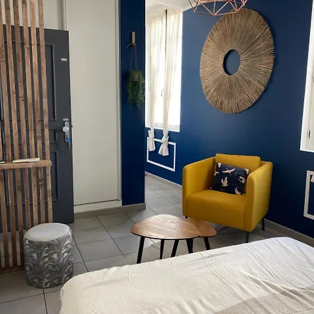 Vieux Port Chic Apartmán *
